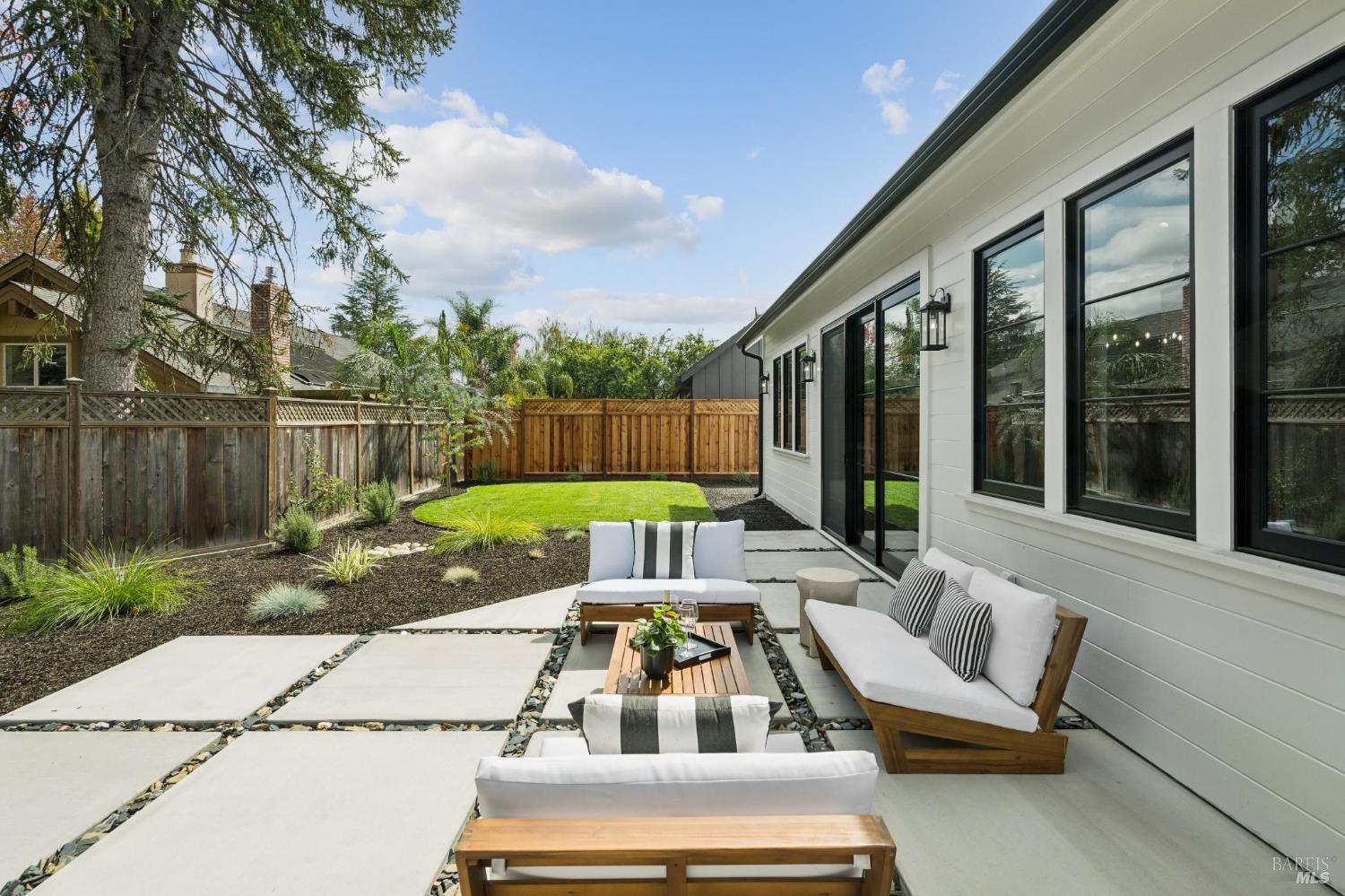 Property photo 44