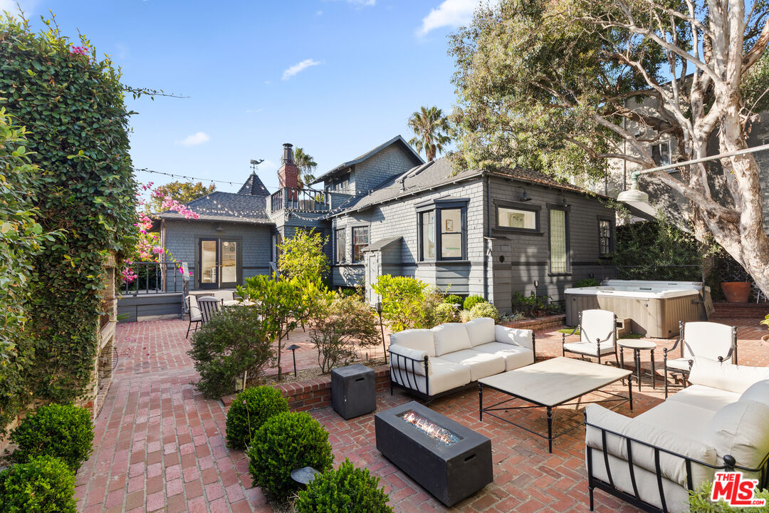 Property photo 33