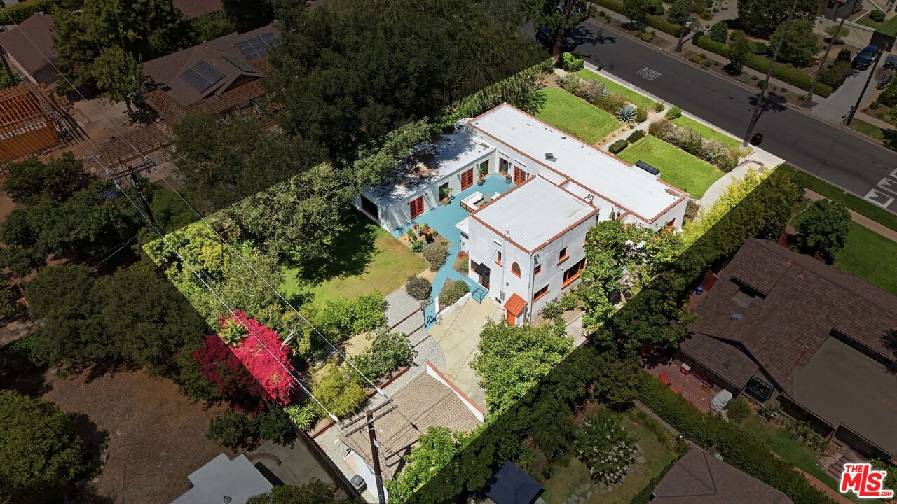 Property photo 44