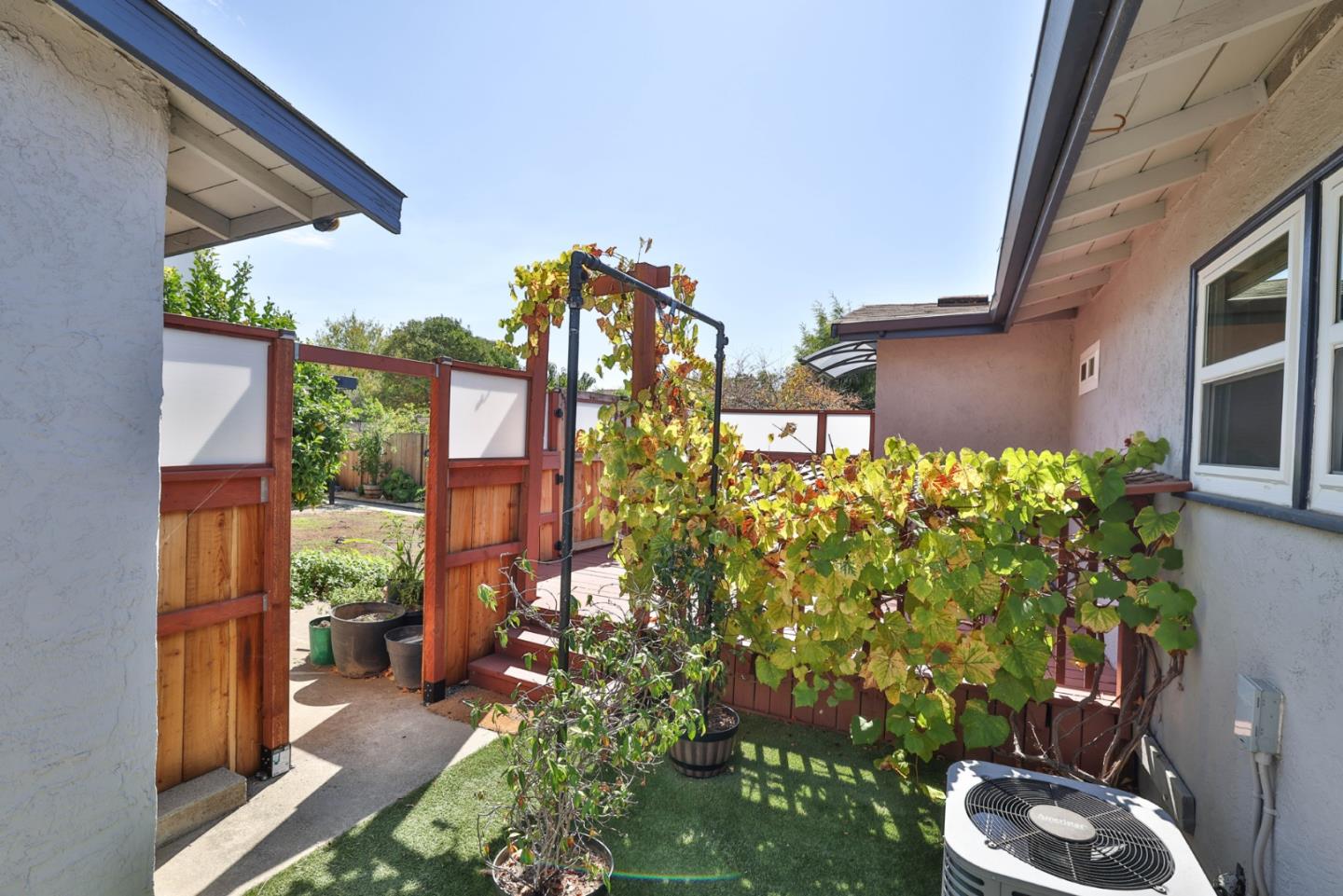 Property photo 32
