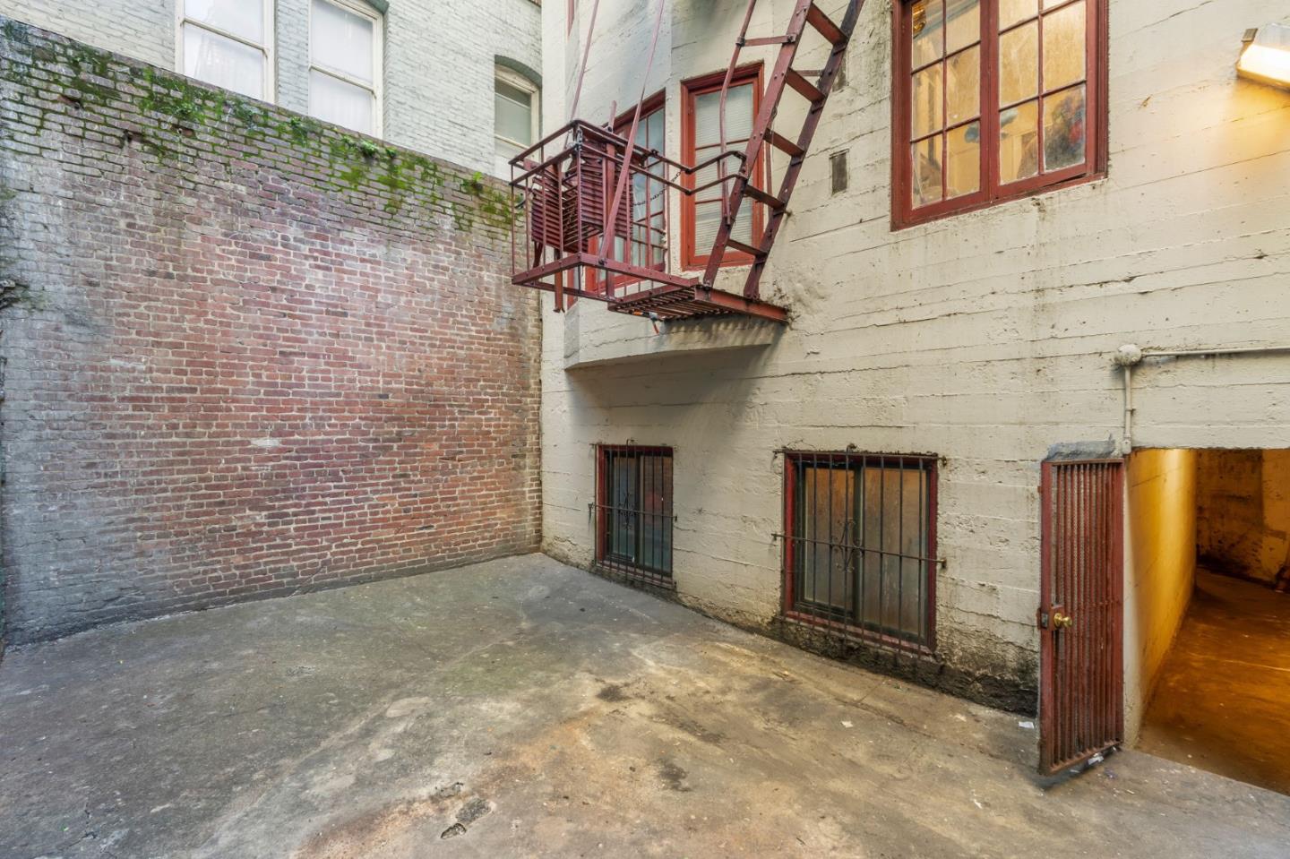 Property photo 25