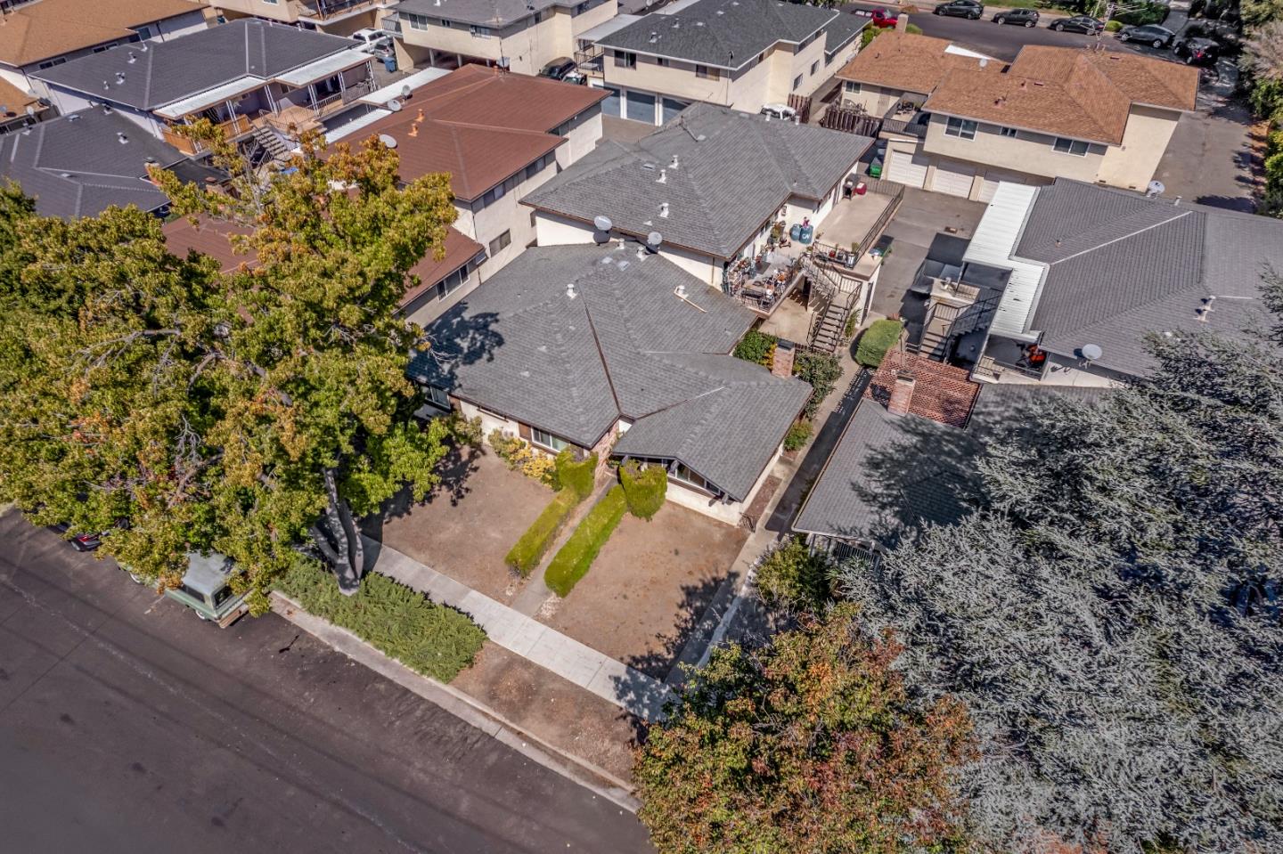 Property photo 28