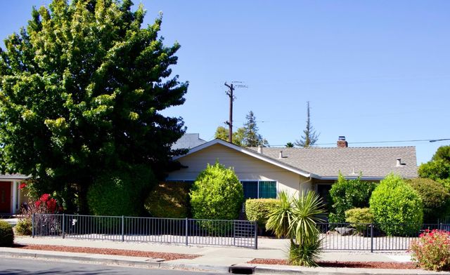 Property photo 31