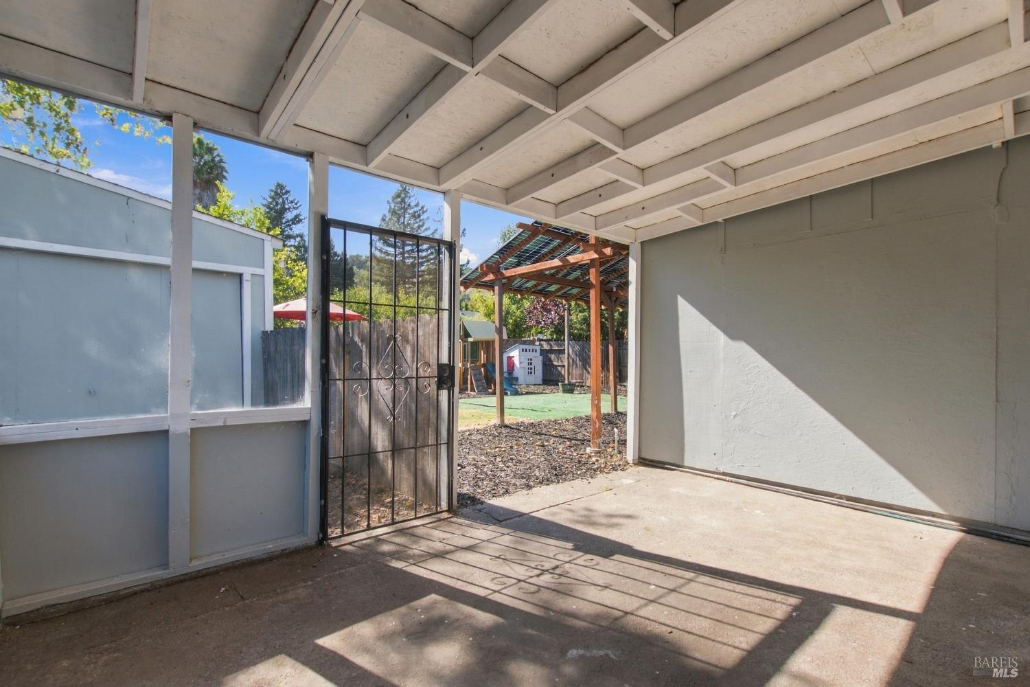 Property photo 35