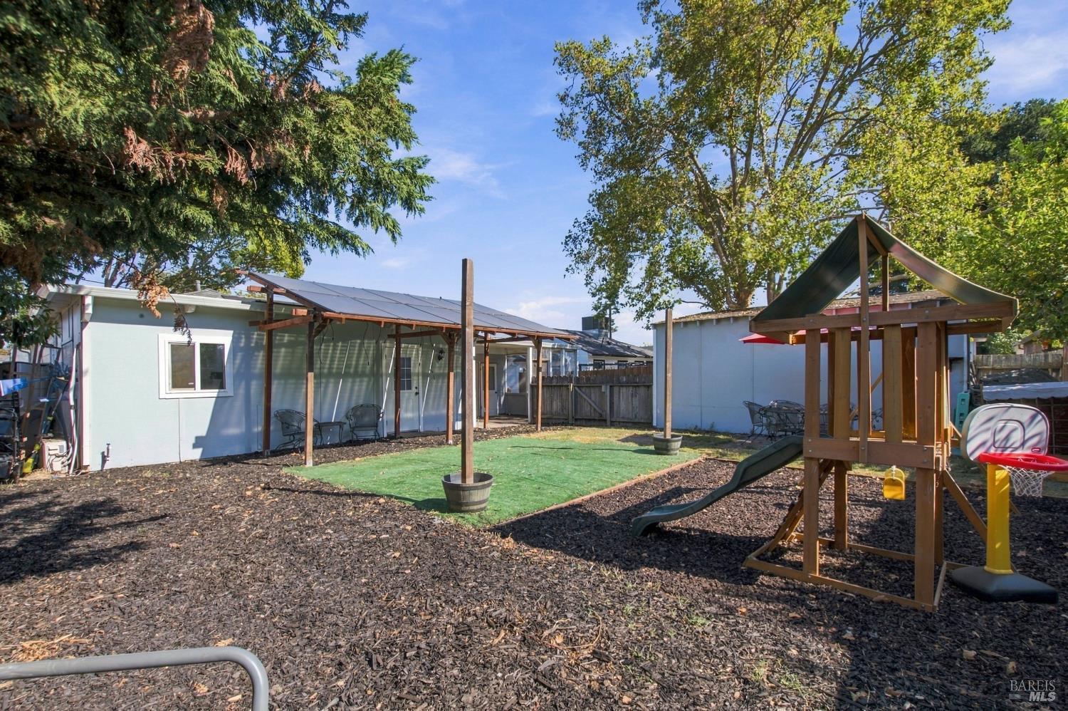 Property photo 40