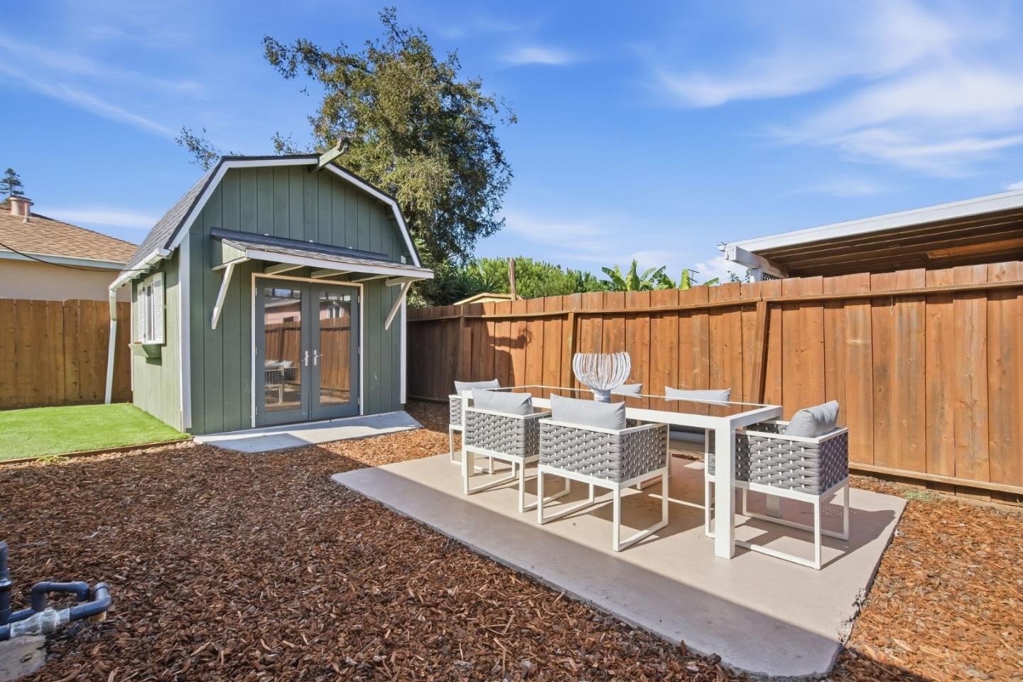Property photo 38
