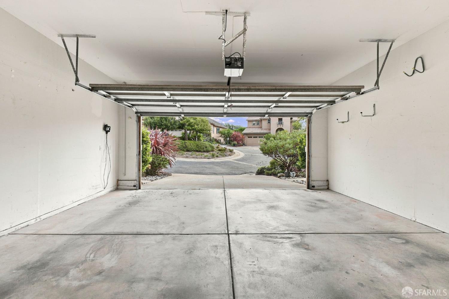 Property photo 44