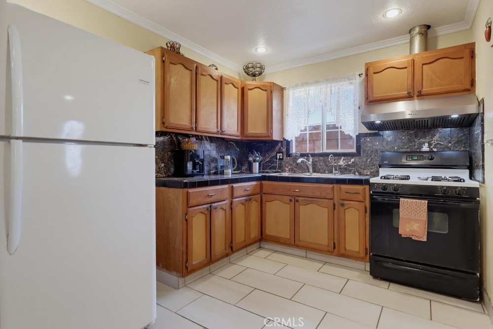 Property photo 28