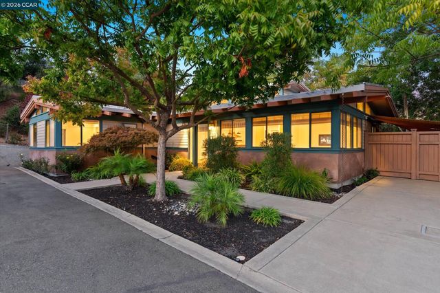 Property photo 40