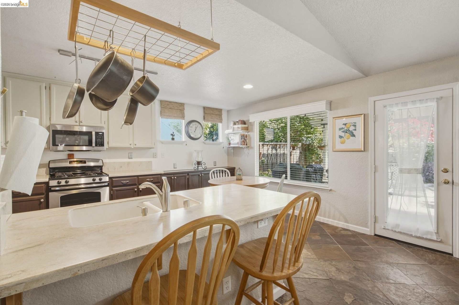 Property photo 25