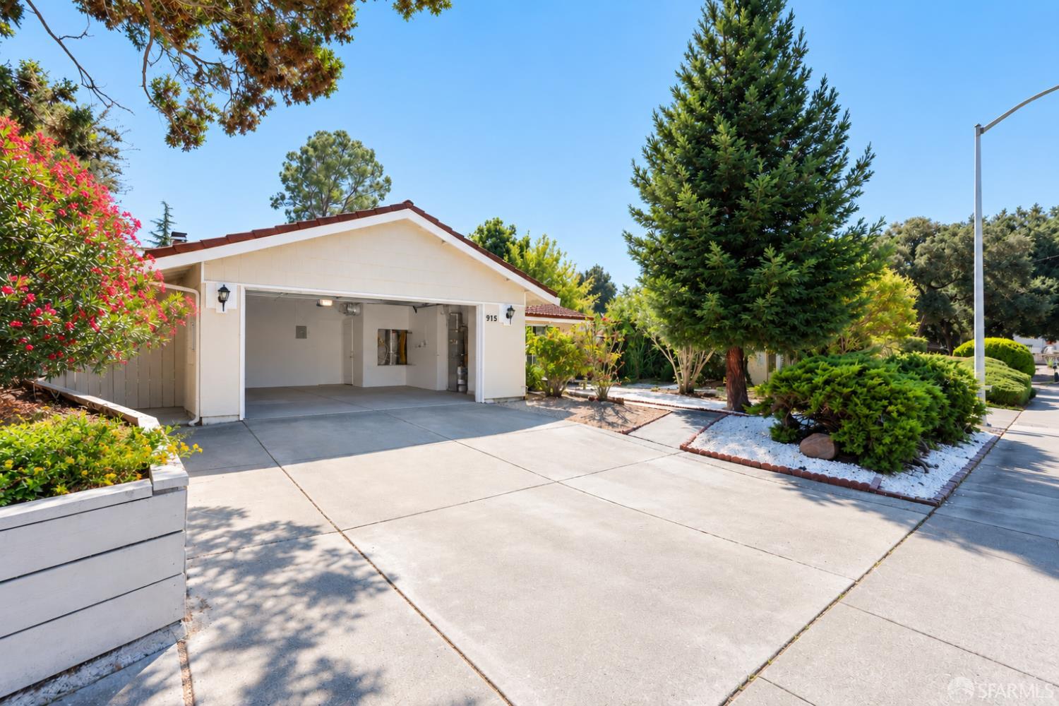 Property photo 46