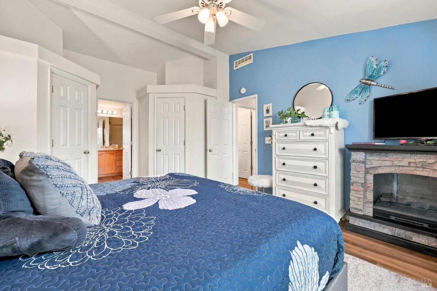 Property photo 25
