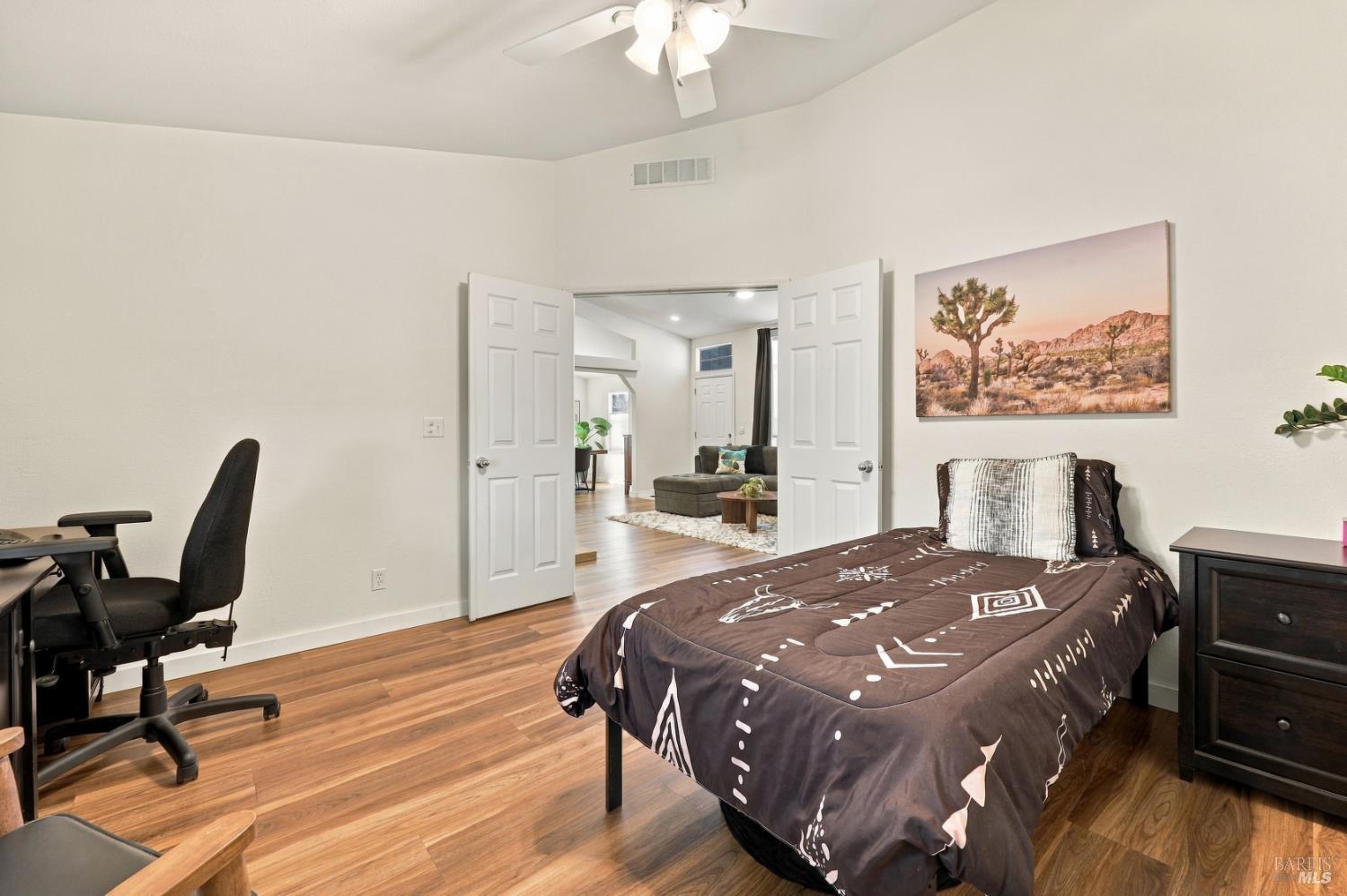 Property photo 37