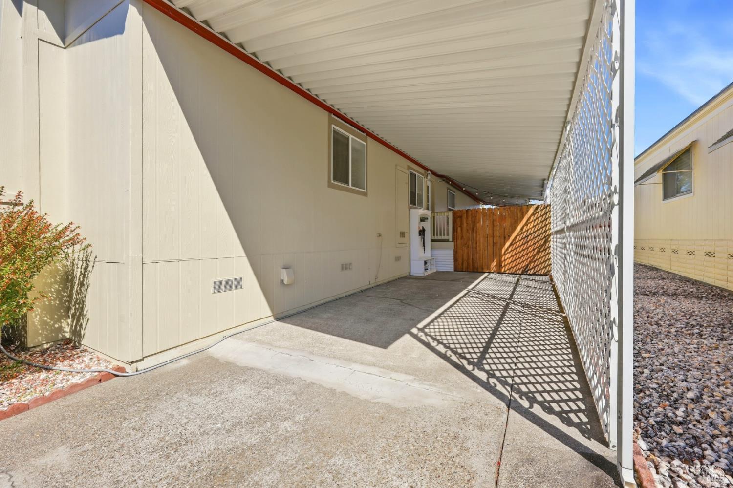 Property photo 47