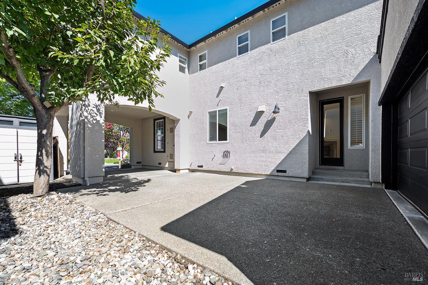 Property photo 44