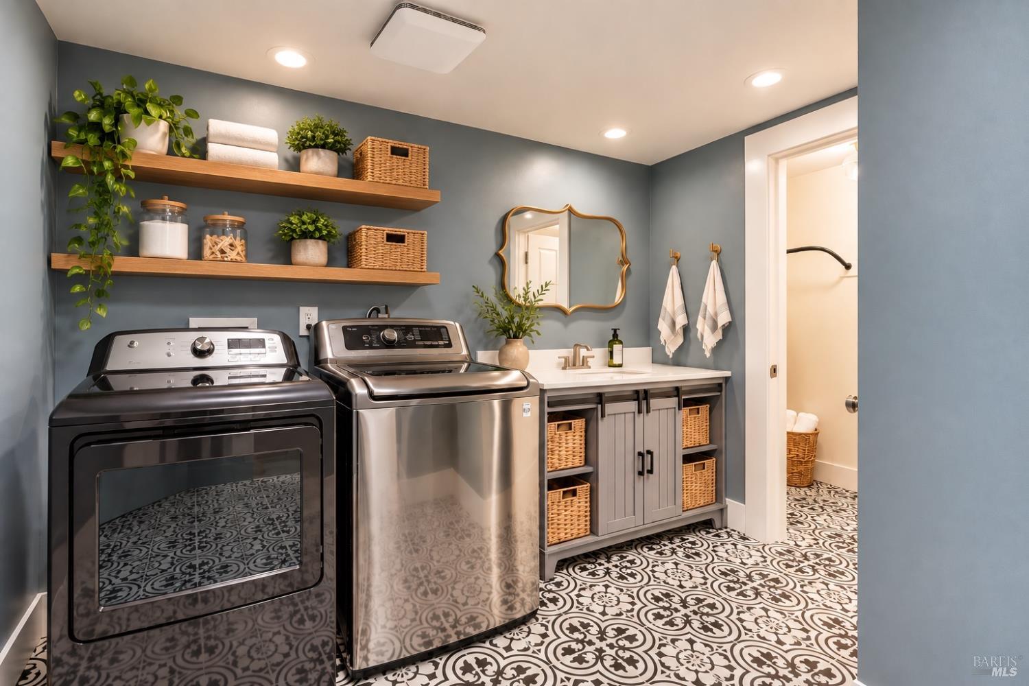 Property photo 28
