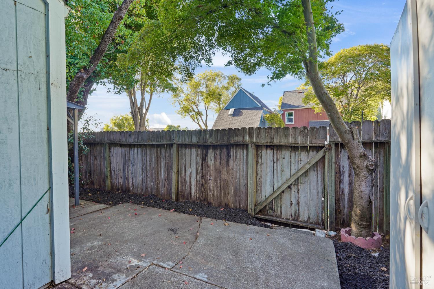 Property photo 24