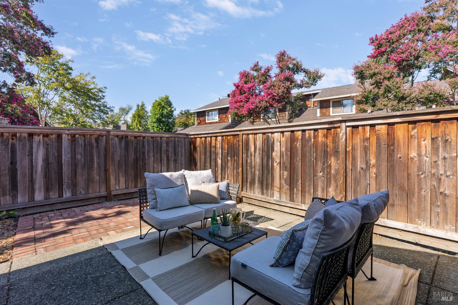 Property photo 32