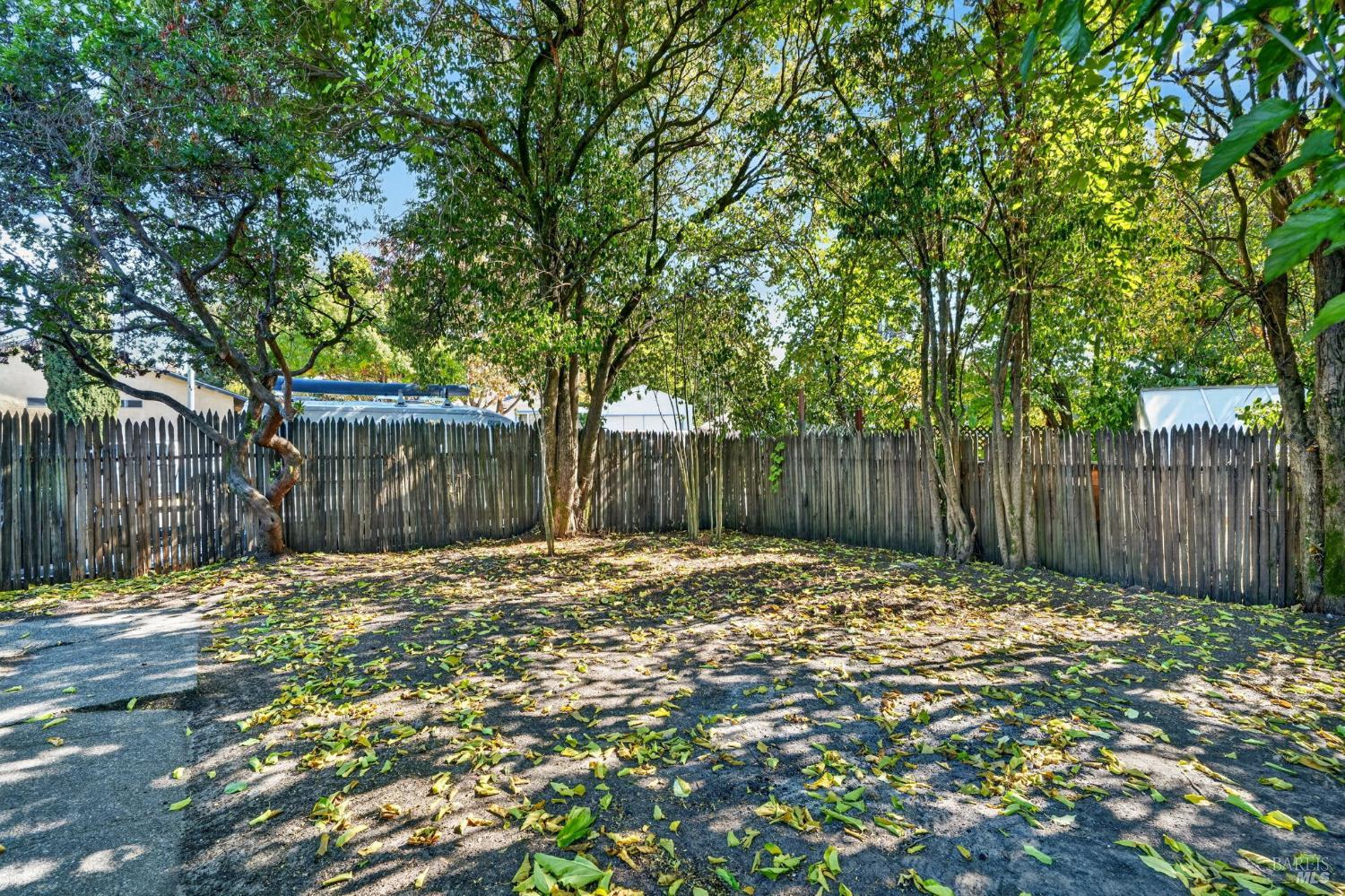 Property photo 25