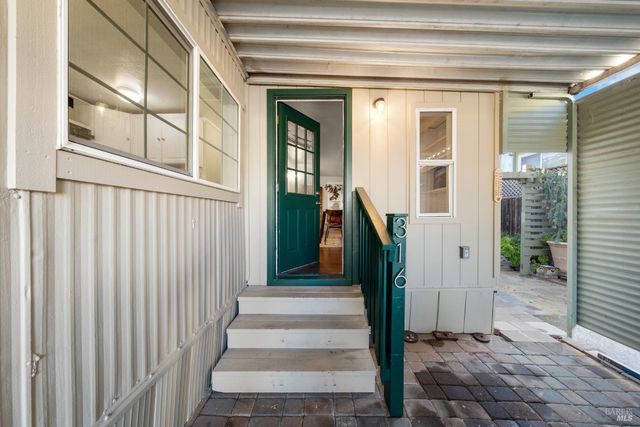 Property photo 32