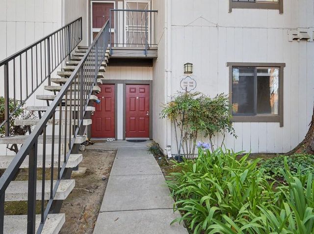 Property photo 44