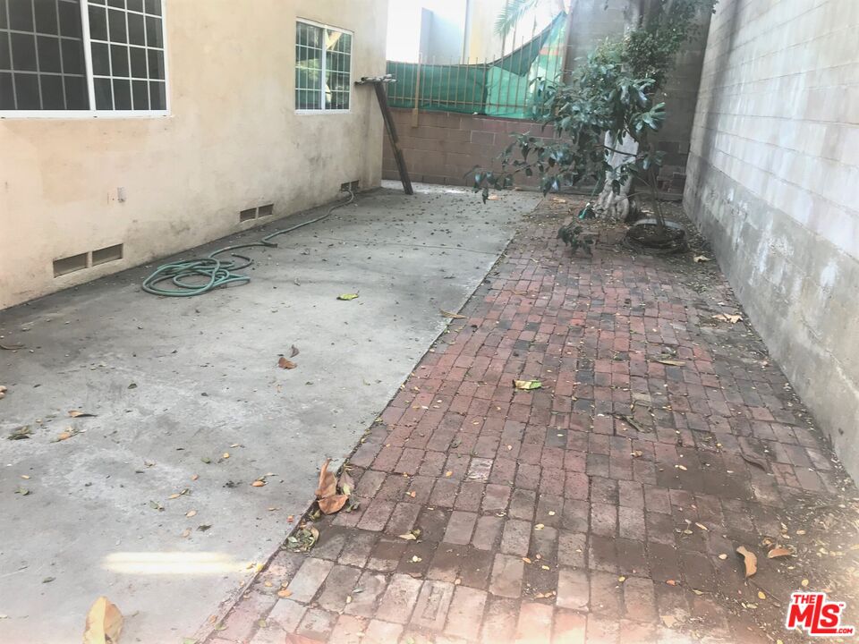 Property photo 28