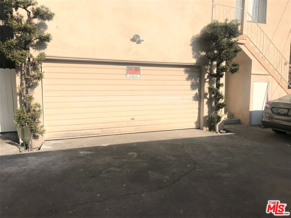 Property photo 35