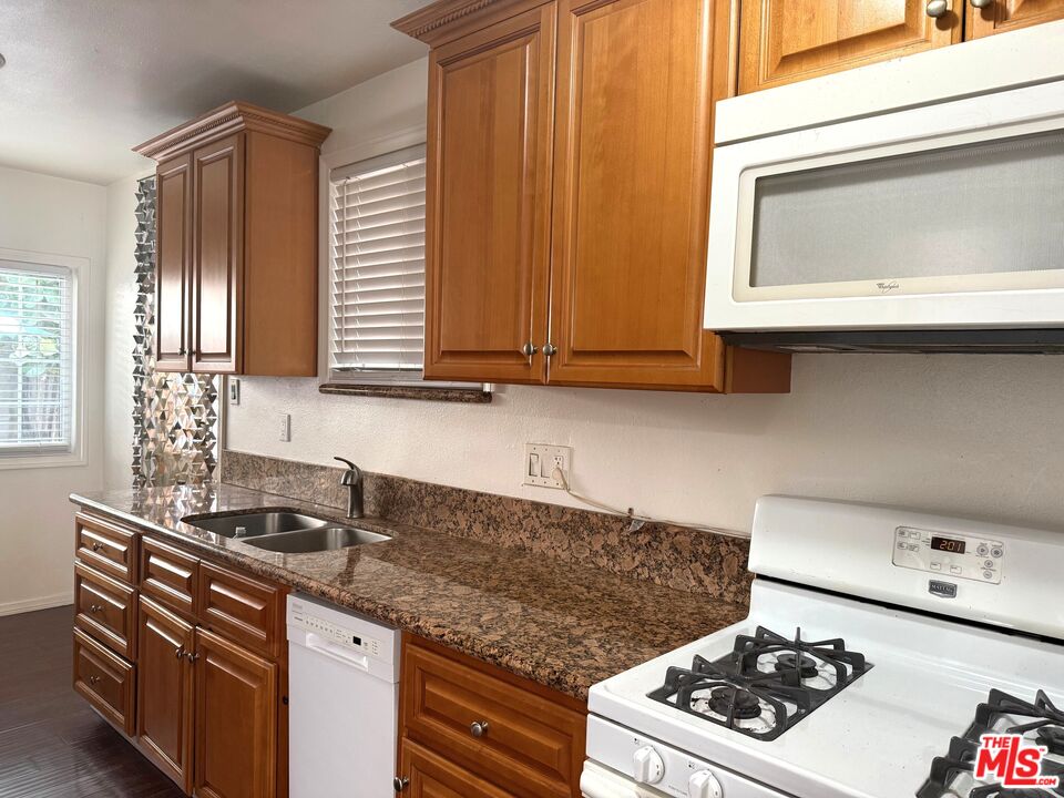 Property photo 46