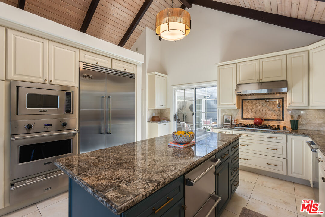 Property photo 24