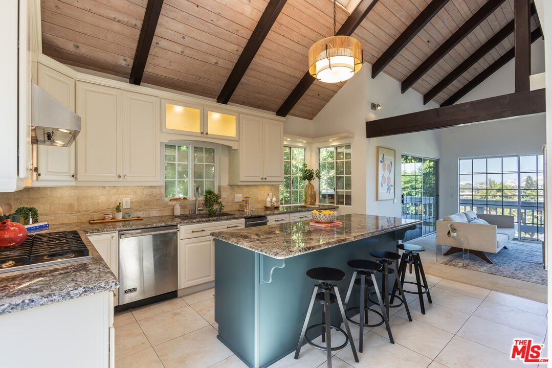 Property photo 28