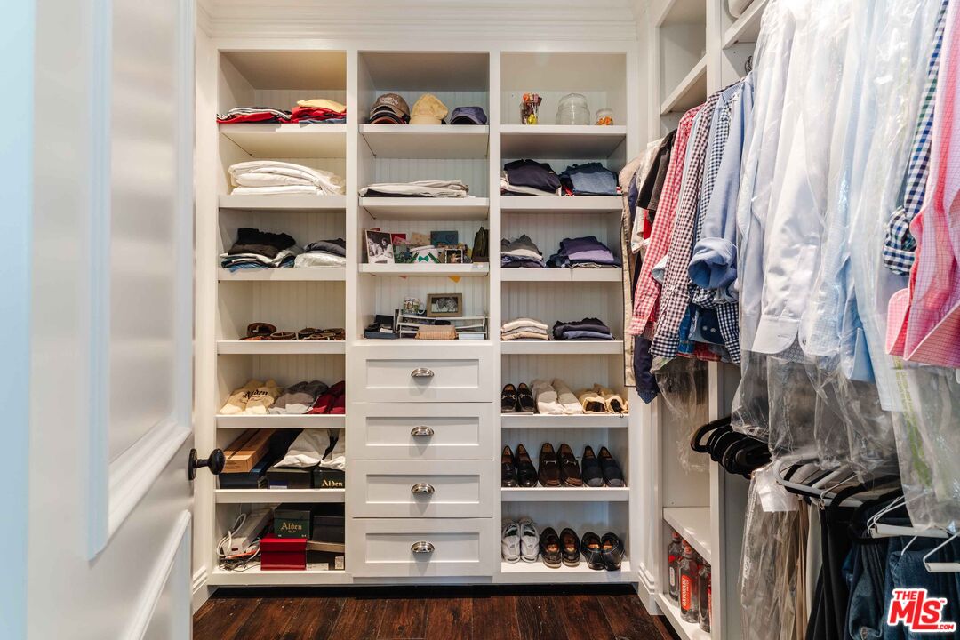 Property photo 28