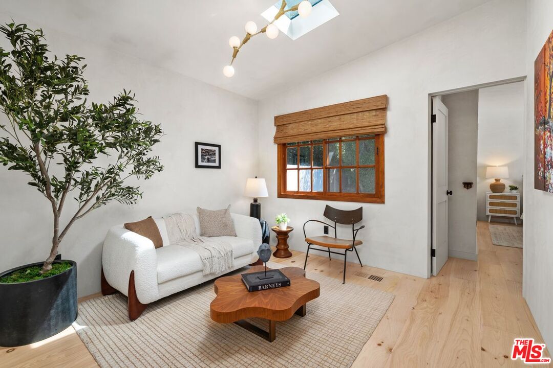 Property photo 28