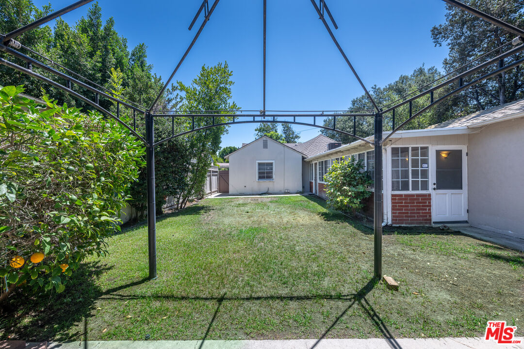 Property photo 37