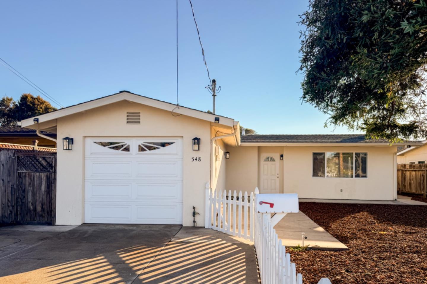548 Hannon Ave