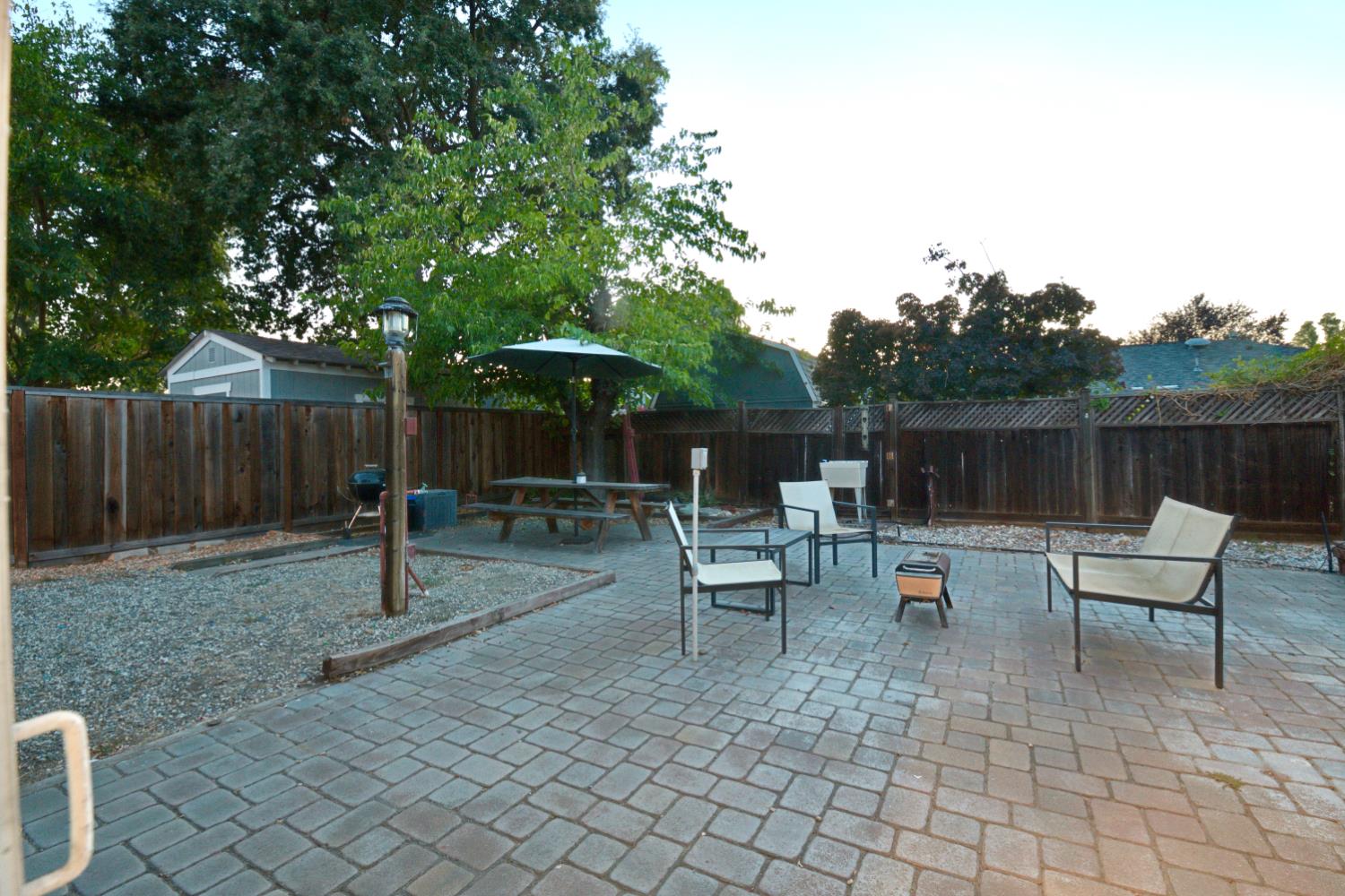 Property photo 28