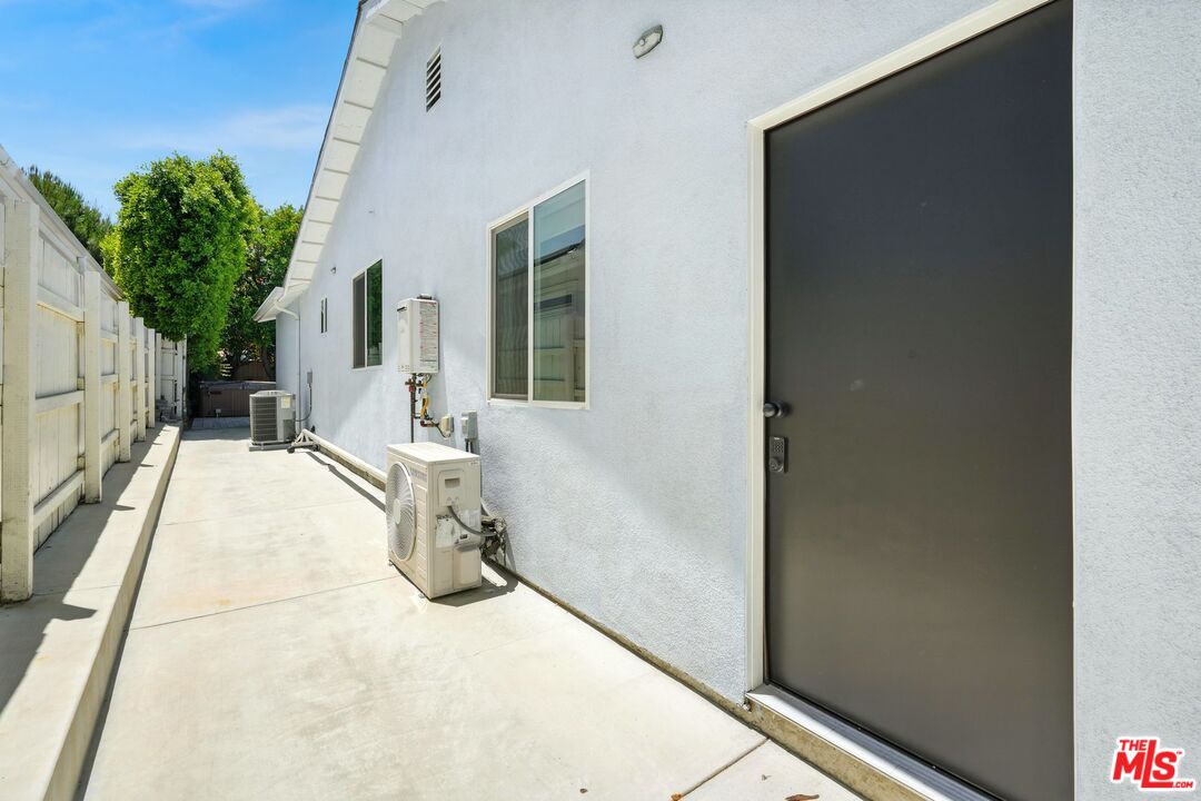 Property photo 46