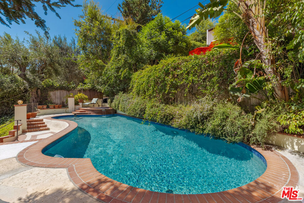 Property photo 43
