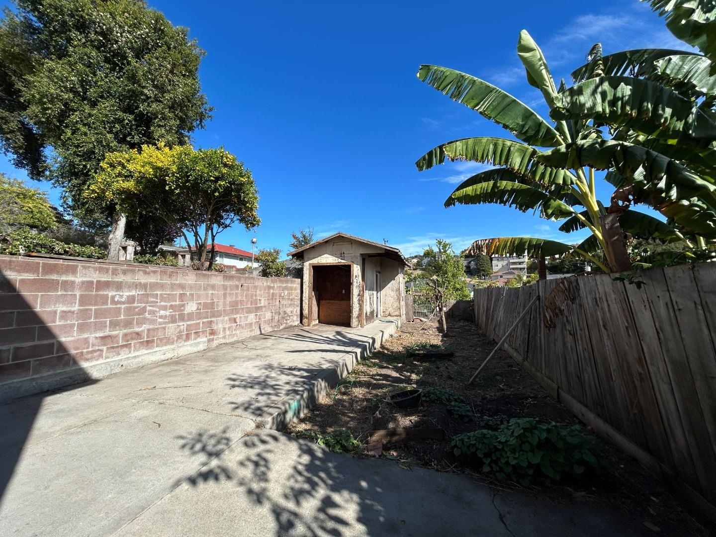Property photo 28