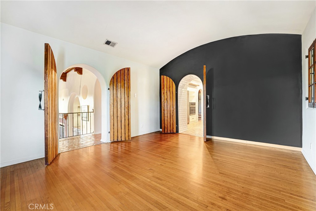 Property photo 43
