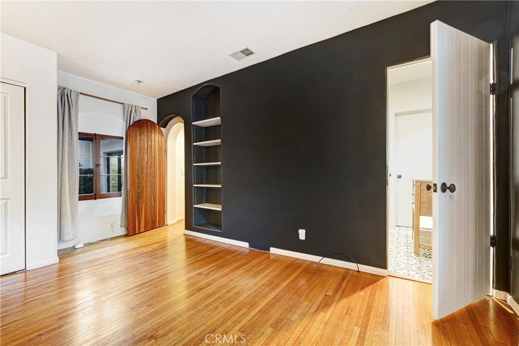 Property photo 46