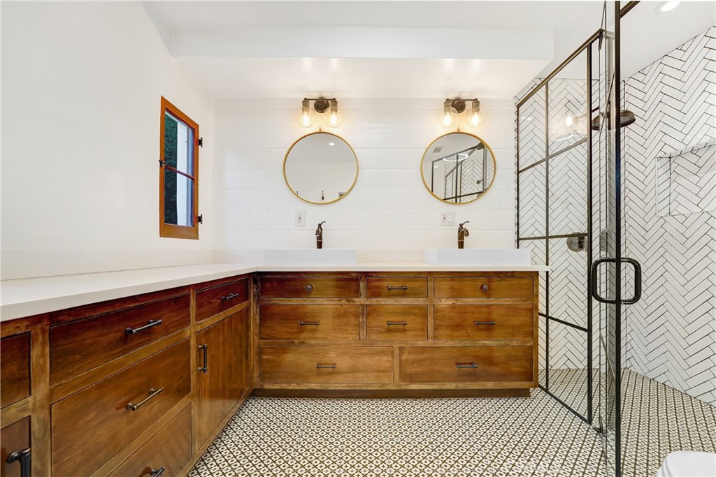 Property photo 50