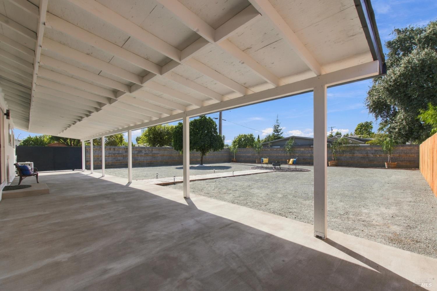 Property photo 43