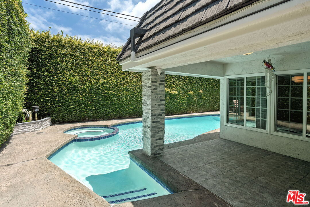 Property photo 44