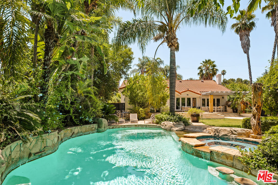 Property photo 25