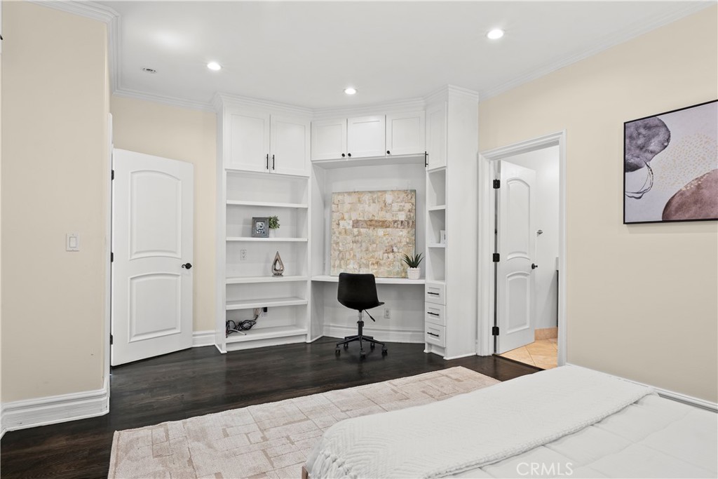 Property photo 37