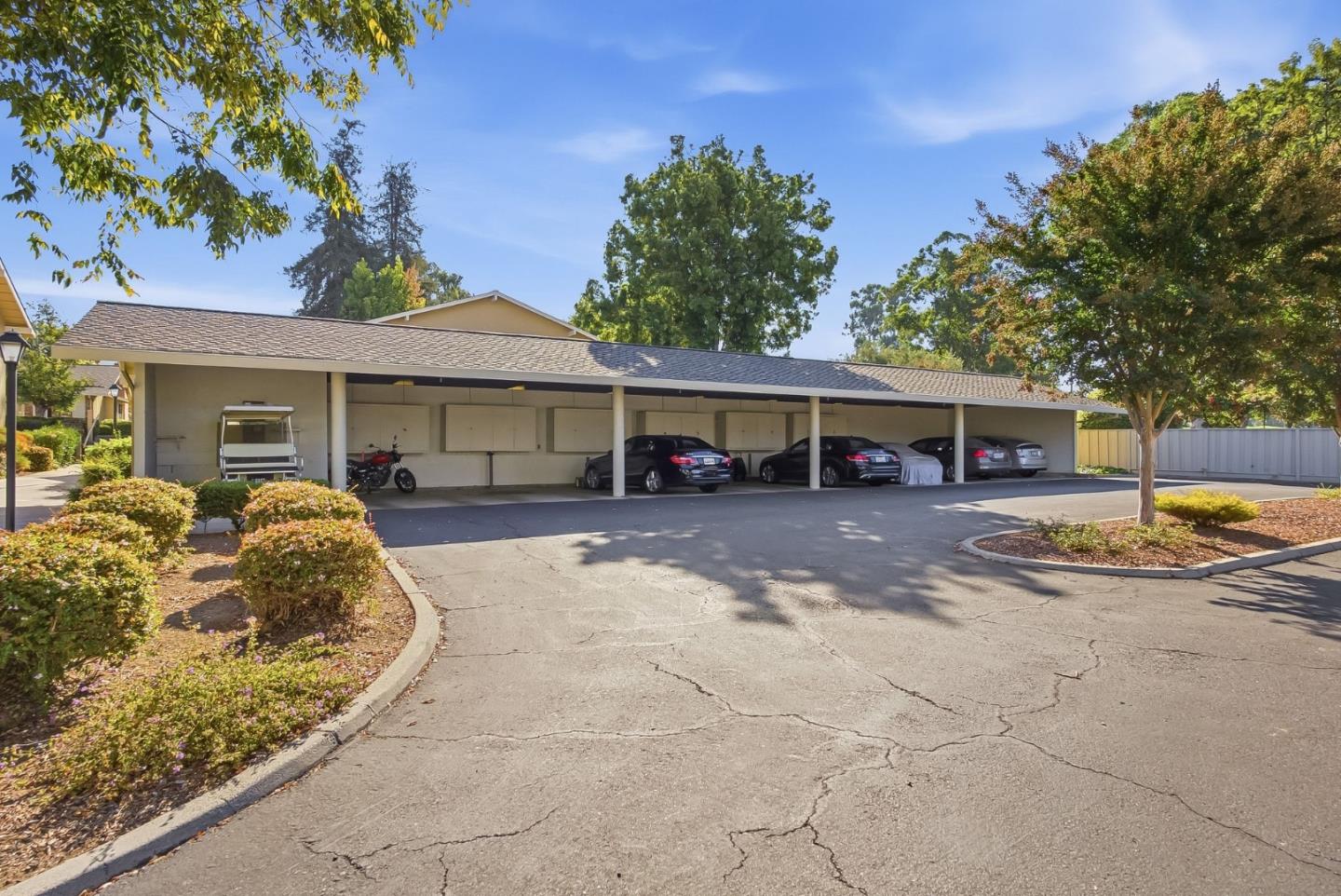 Property photo 46