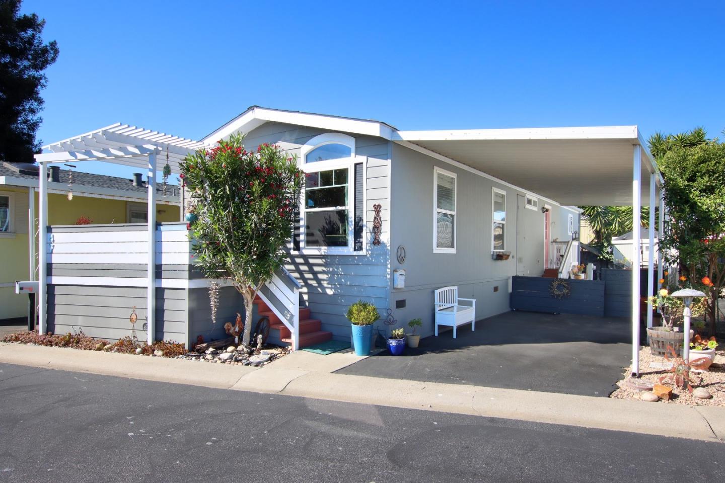 1040 38th Ave