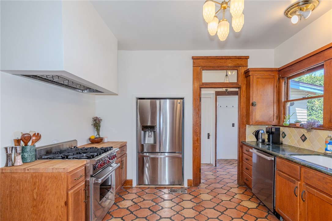 Property photo 25