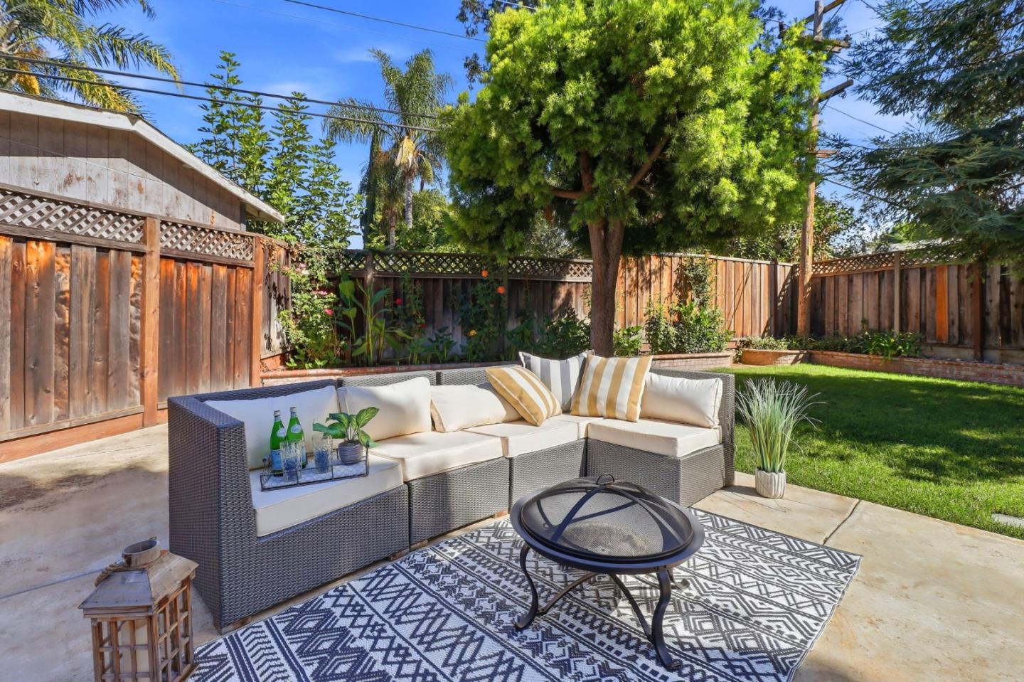 Property photo 35