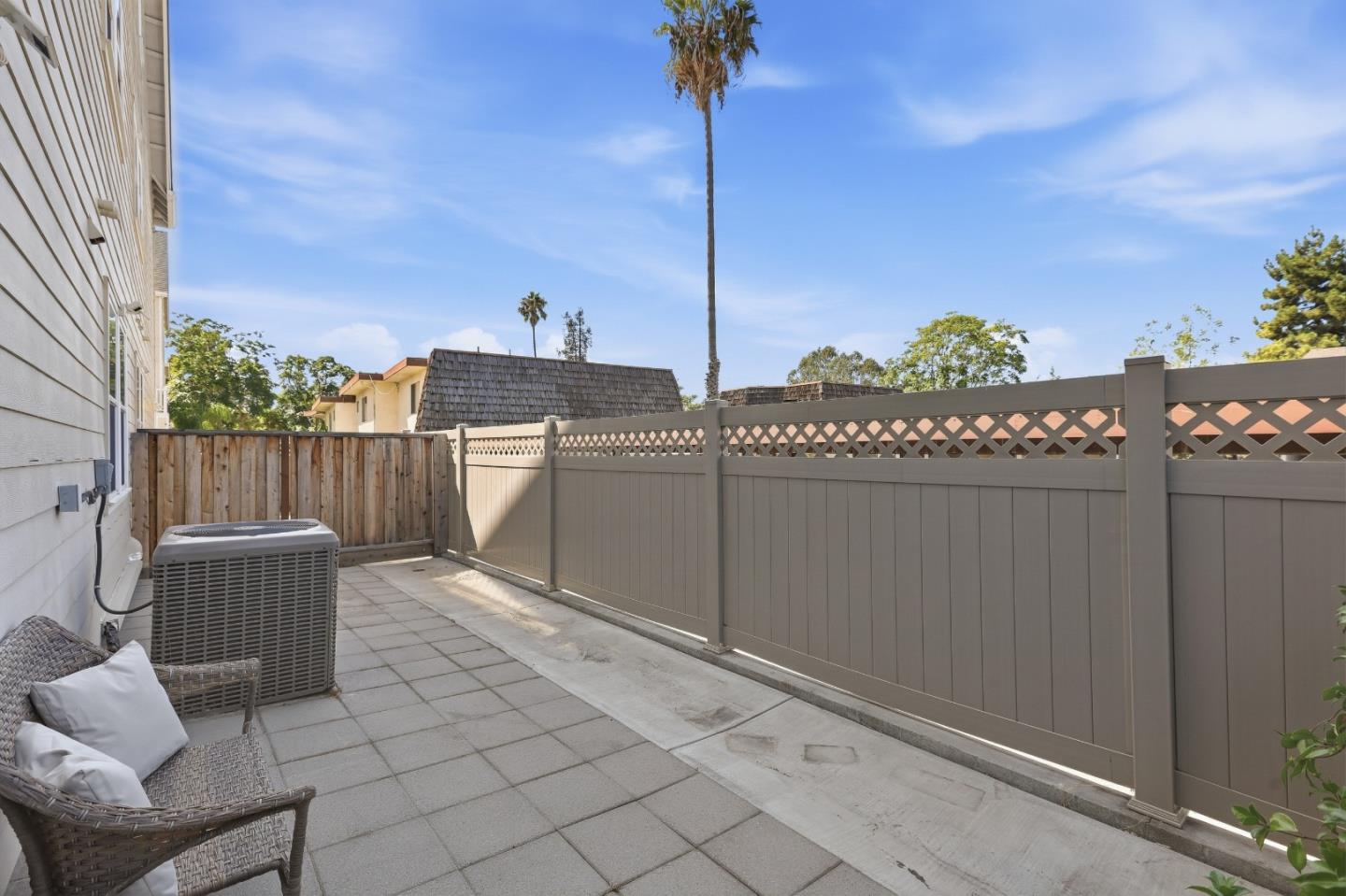 Property photo 44